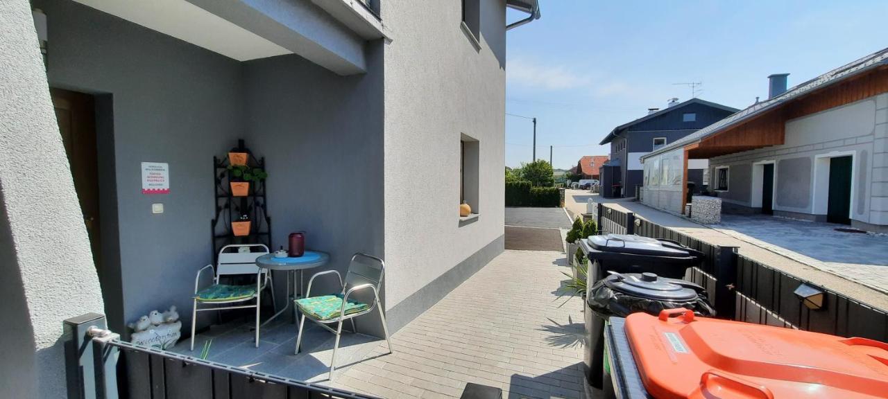Ferienwohnung Agerblick 3 Zimmer Mit Kueche, 83M2 Lenzing 외부 사진