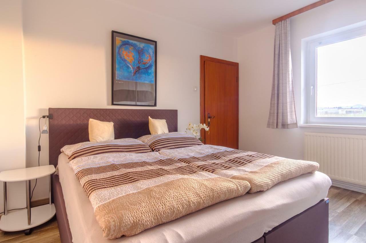 Ferienwohnung Agerblick 3 Zimmer Mit Kueche, 83M2 Lenzing 외부 사진